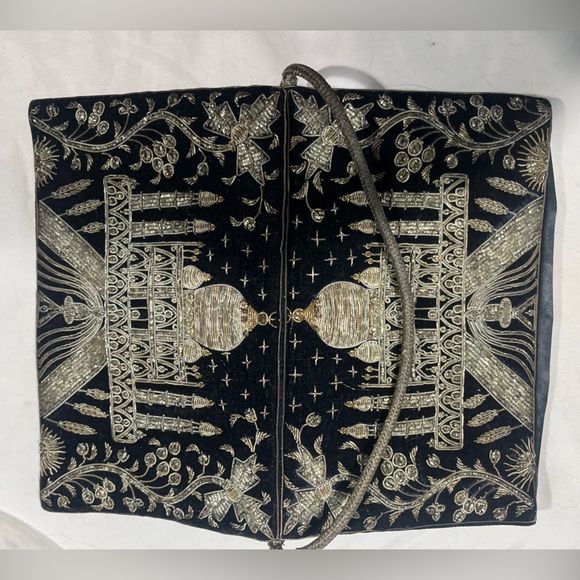 Vintage Black Velvet Evening Clutch With Double Beaded Raised Scenic Taj Mahal - Picture 10 of 16